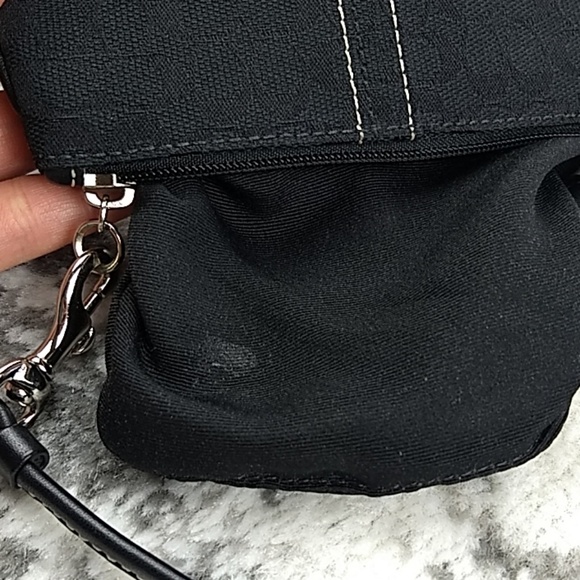 Coach black signature wristlet - Picture 7 of 7